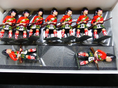 Lead soldiers possibly - soldiers,