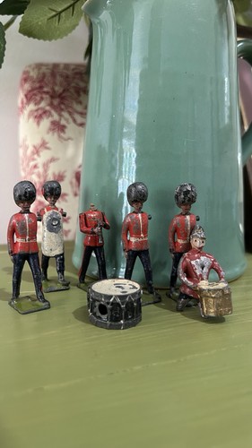 Antique lead band soldiers - antique,