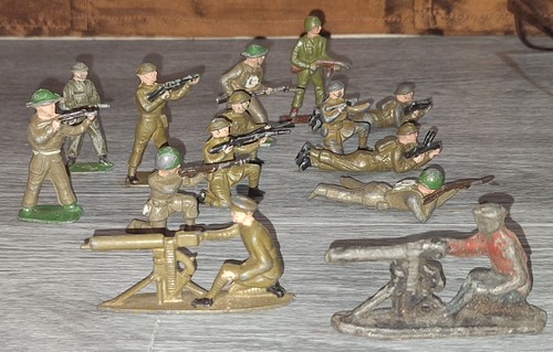 Vintage lead toy soldiers - vintage,