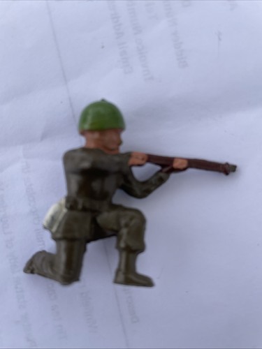 Britains lead figure soldier - figure,