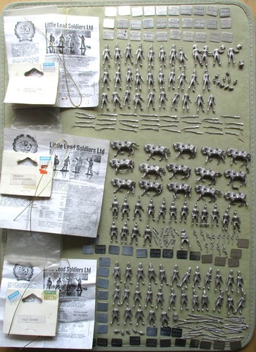 Vintage little lead soldiers - little,
