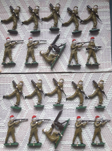 Lead soldiers infantry - lead, x