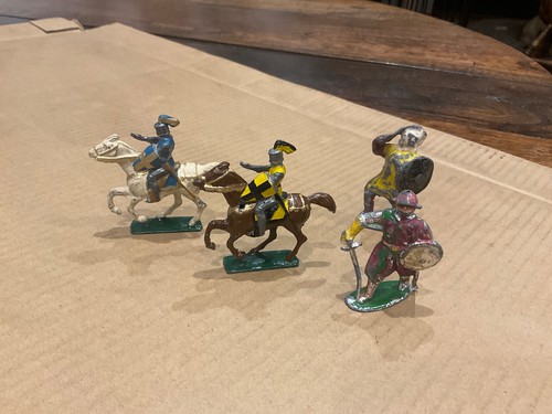Four lead knights - four, knights,two