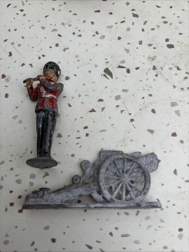 Lead soldier figure - lead,