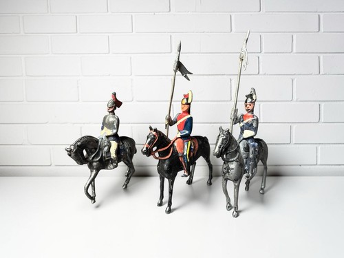 Britains mounted vintage lead - britains,