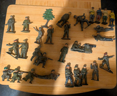Vintage painted lead wwii - vintage,