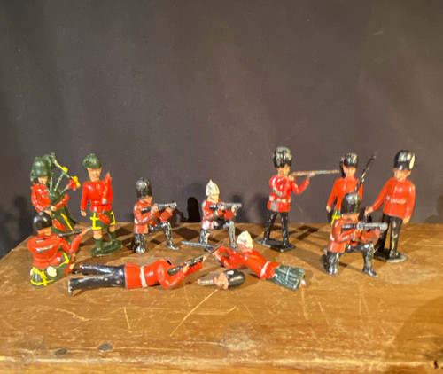 Vintage painted lead british - painted,