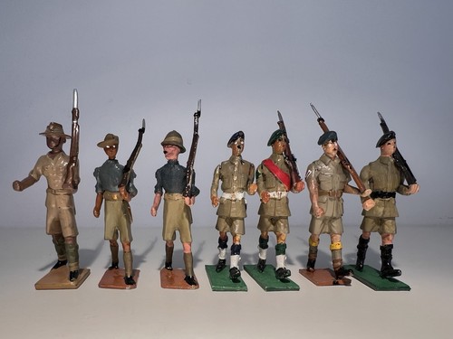 Model soldiers mixed - model,