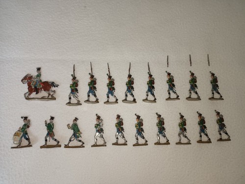 Vintage lead tin soldiers