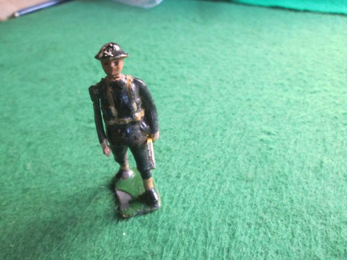 Britains lead soldier civil - britains?,