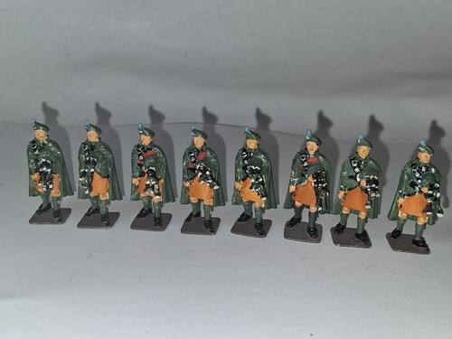 Little lead soldiers hand - gb,