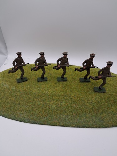 Vintage lead toy soldiers - vintage,