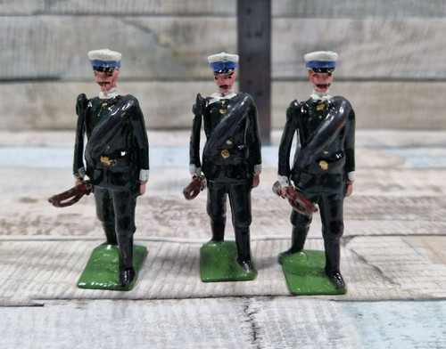 Britains lead toy soldiers - 3, x