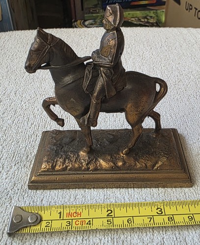 Vintage lead toy soldiers - lead,