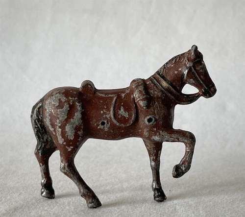 Worn vintage painted lead - vintage,