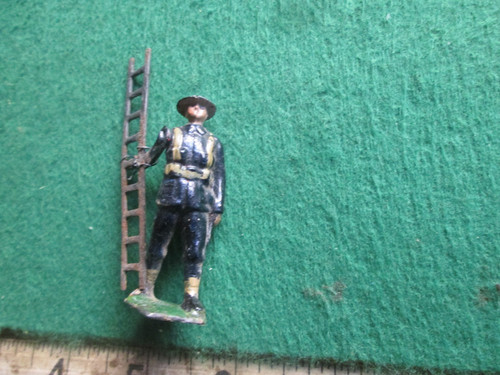Britains lead soldier civil - britains?,